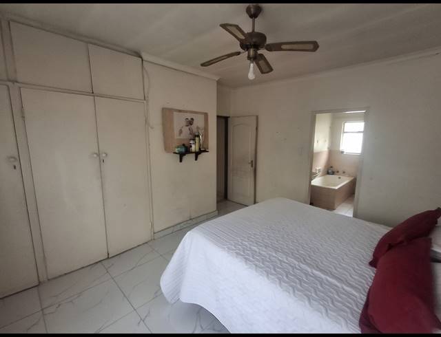 4 BEDROOM FREEHOLD FOR SALE IN BIRCH ACRES